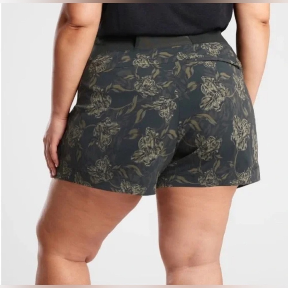 Athleta Trekkie North Printed Short